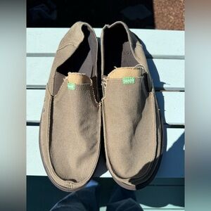 EUC Sanuk Pick Pocket Slip-On Shoes